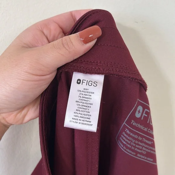 FIGS Zamora Jogger Scrub Pants Burgundy Size Medium Petite - Picture 11 of 11